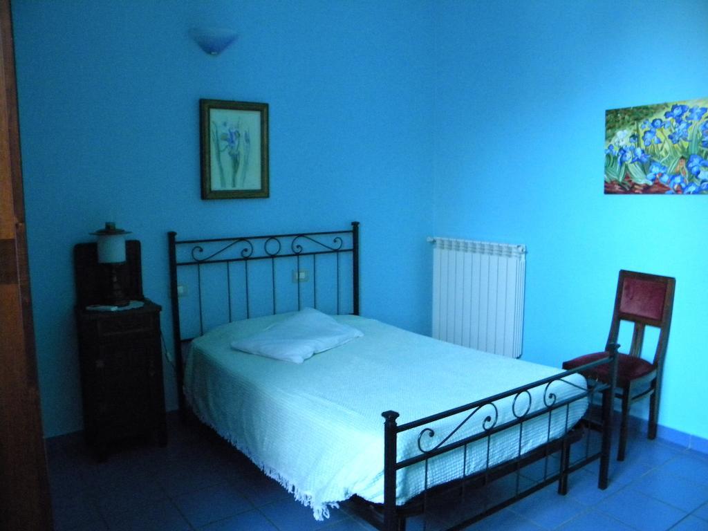 Le Petit Fleur Hotel Bareggio Kamer foto